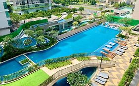 Feliz Luxurry Duplex Apartment Saigon